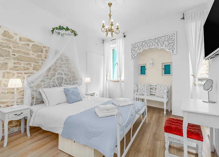 Primavera Deluxe Studio Apartment